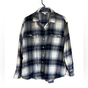 Old Navy Blue and White Plaid Button-Up flannel